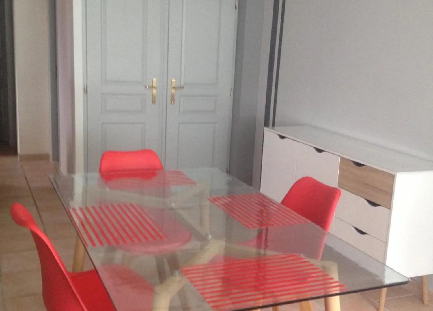 Appartement Proche Centre Ville Avec Parking Prive Avignon 0*,